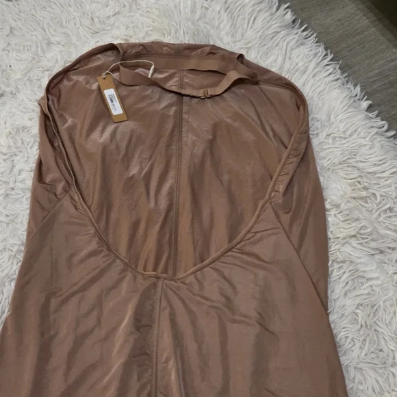 SKIMS Halter Neck Catsuit/Sienna/ 3X/ NWT - Picture 5 of 16